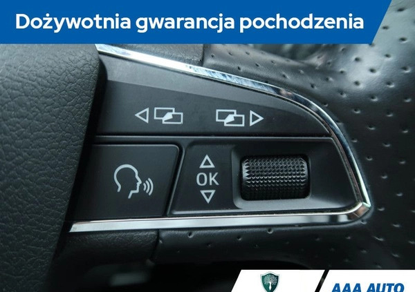 Seat Leon cena 96000 przebieg: 73246, rok produkcji 2017 z Puławy małe 277